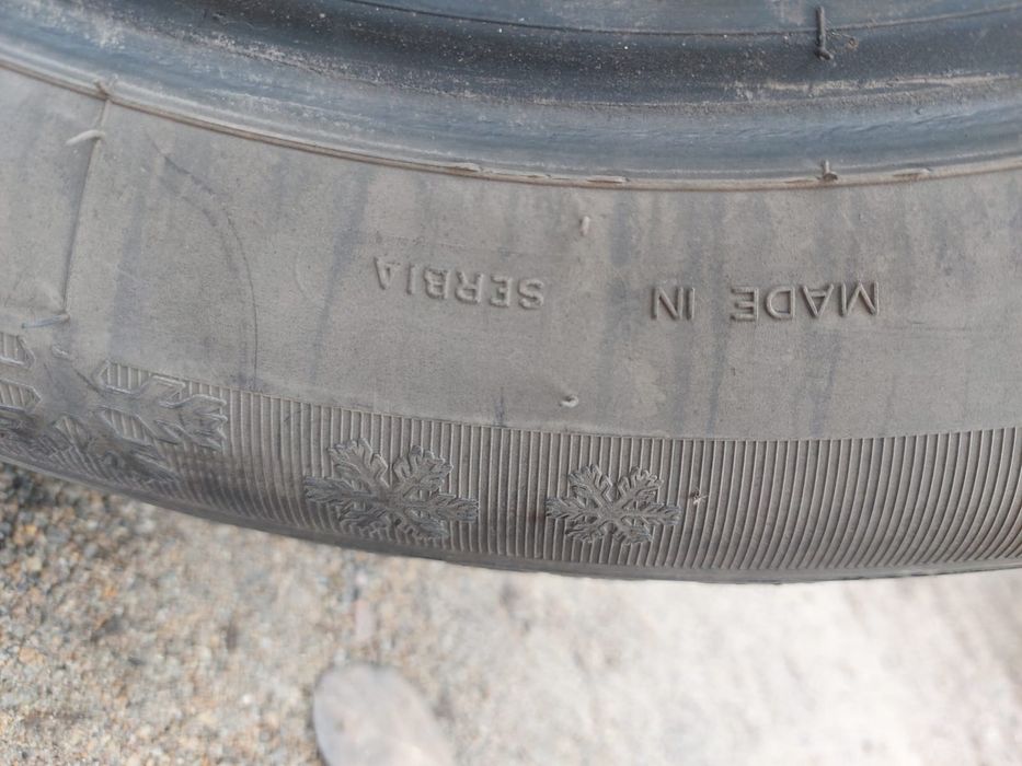 Продам зимние шины