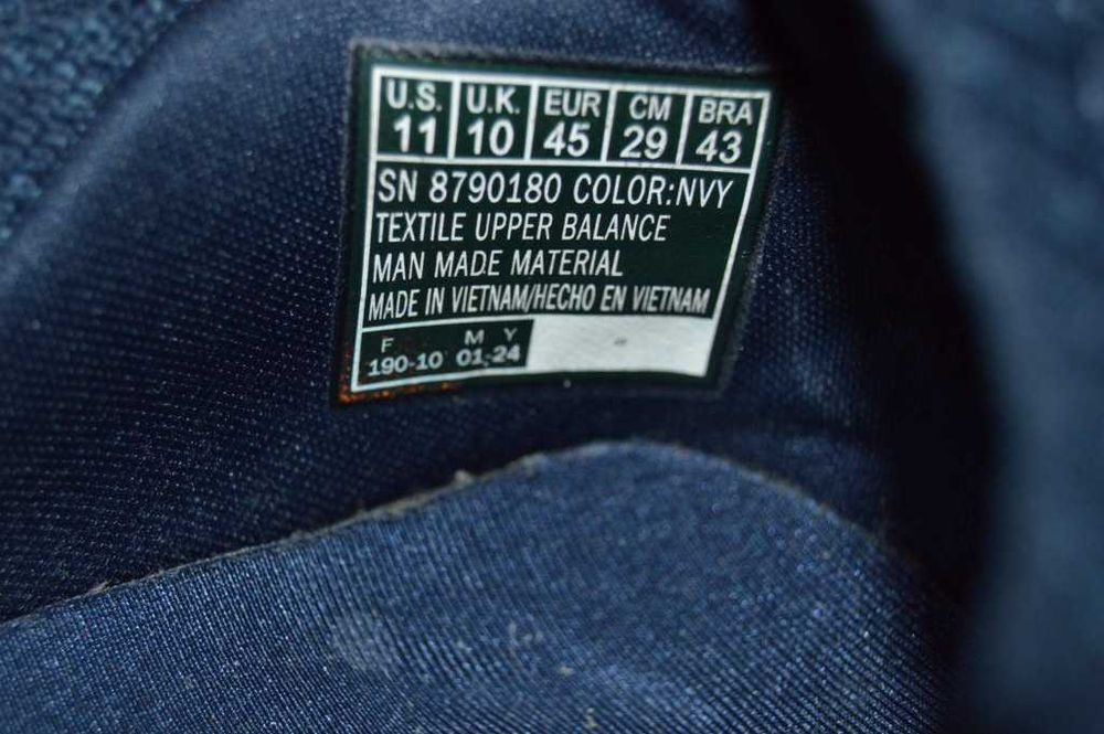 Adidasi Skechers fara siret 45