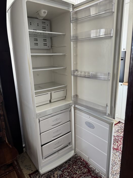 Холодильник Бирюса 228С.3