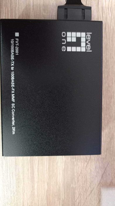 Медиен конвертор Level One  FVT- 2001