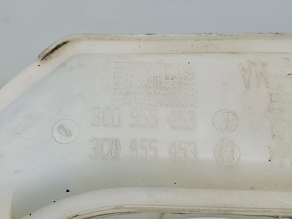 Vas lichid parbriz Volkswagen Passat B6 (3C2) [Fabr 2005-2010] 3C09554