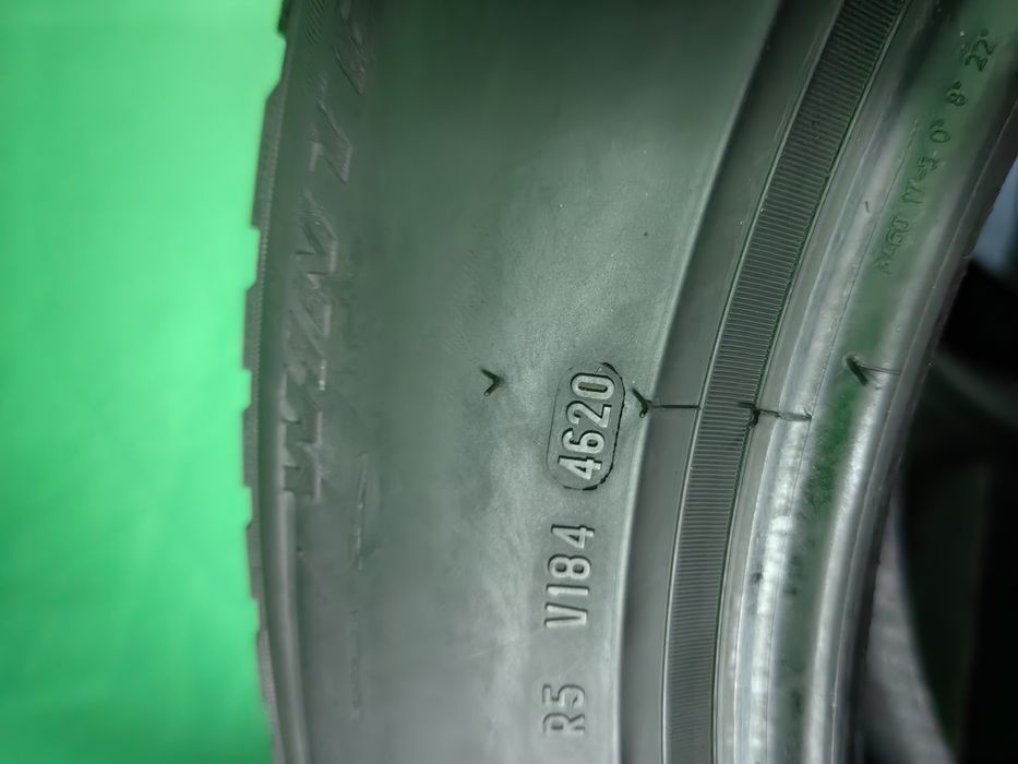225/60R18  Pirelli sottozero 3 stare foarte buna