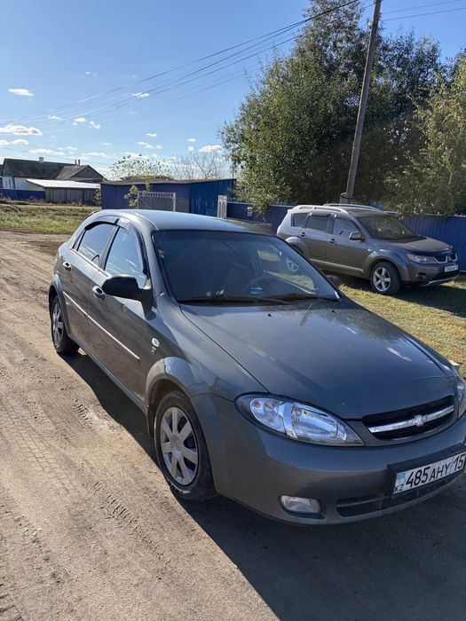 Продам lacetti торг есть
