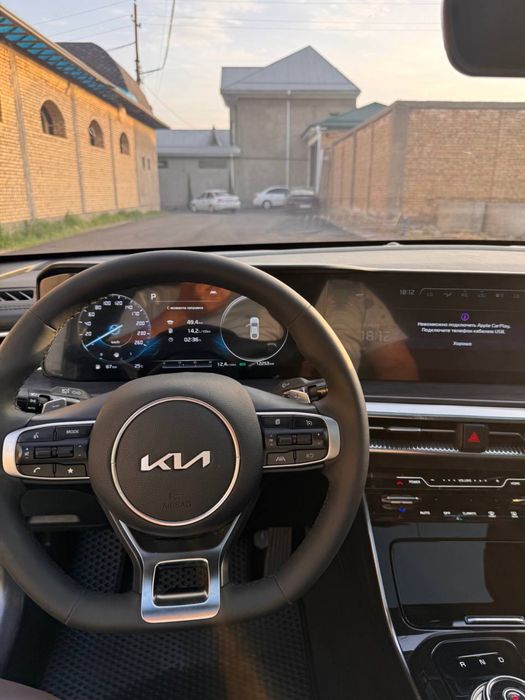 Kia K5 2025 Premium 2.0 Turbo