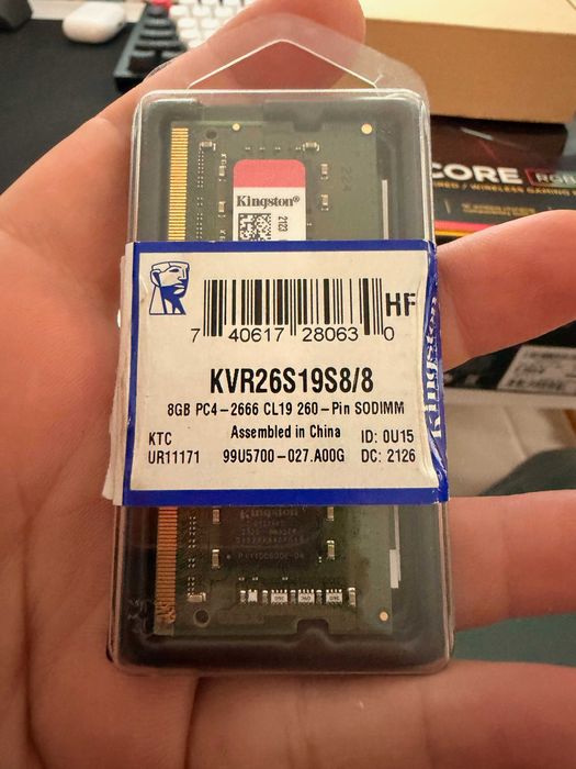 Продавам една платка RAM за лаптоп Kingston DDR4 8GB