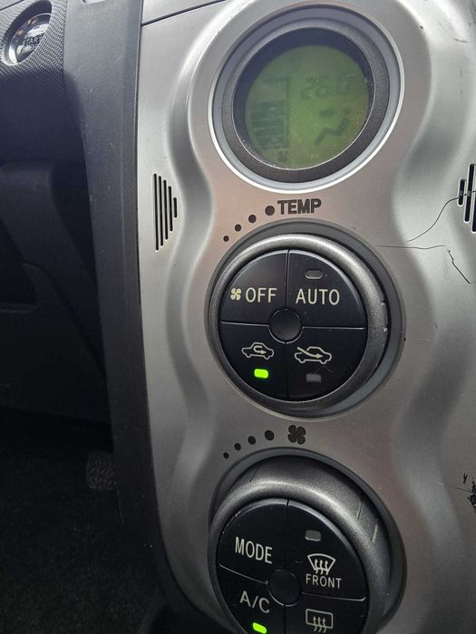 Toyota Yaris, automata, 2008, 147187 km reali.