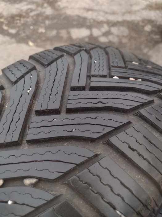 Перфектни 2бр.215/45/17 Michelin Alpin6 dot3319