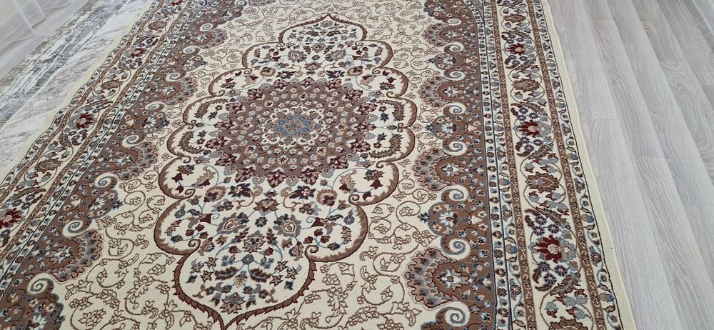 Ковер 2.5 м × 4 м