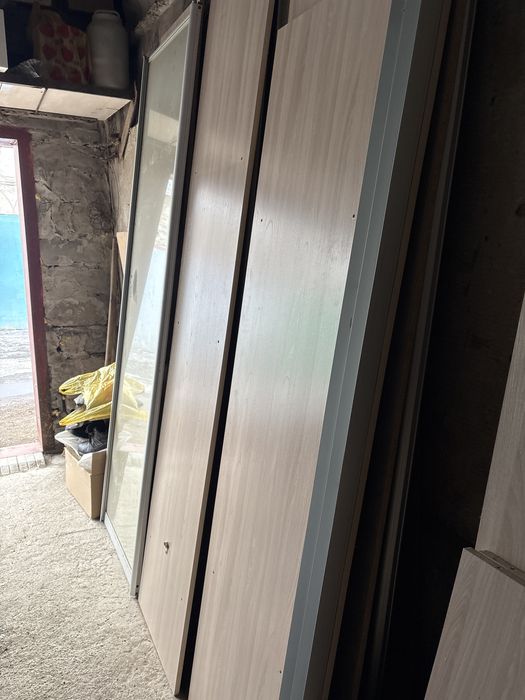 Продам шифонер .