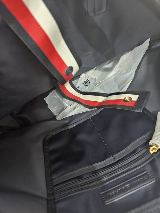 Geanta Tommy Hilfiger