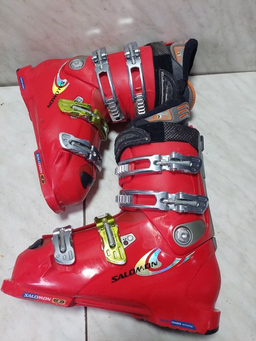 Clapari ski schi  Salomon mondo 27-27,5  corespunde mărimii 41-42