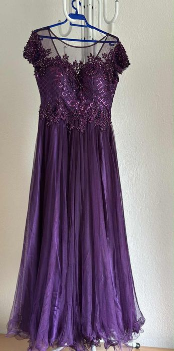 Официална  рокля