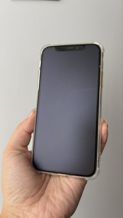 Продам IPhone XS