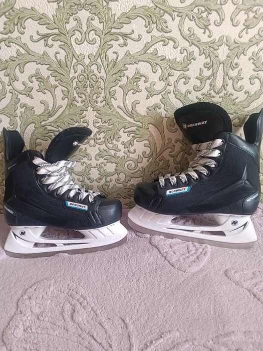 Коньки, 15000 без торг