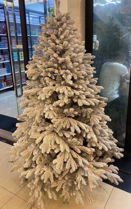 Новогодняя ёлка искусственная  для праздника