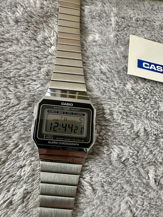 Casio Vintage A700WE-IAEF Часовник