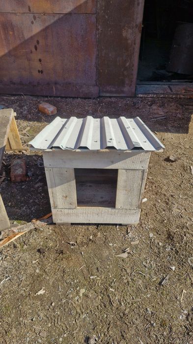 Собачья будка 60х70