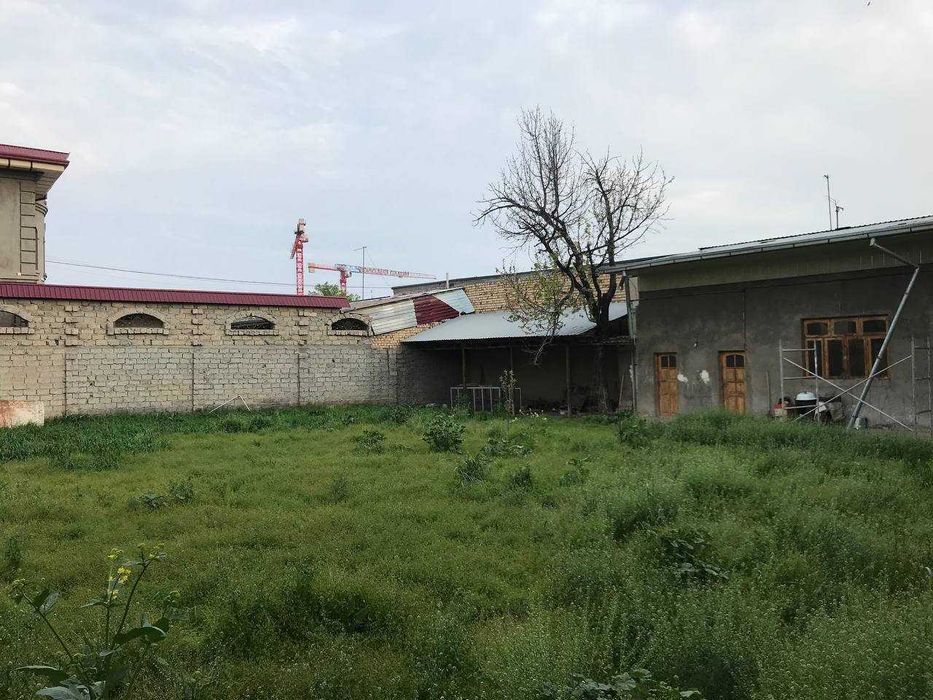 Uchtepa Jurjoni mahallasida 9 sotix uy sotiladi.