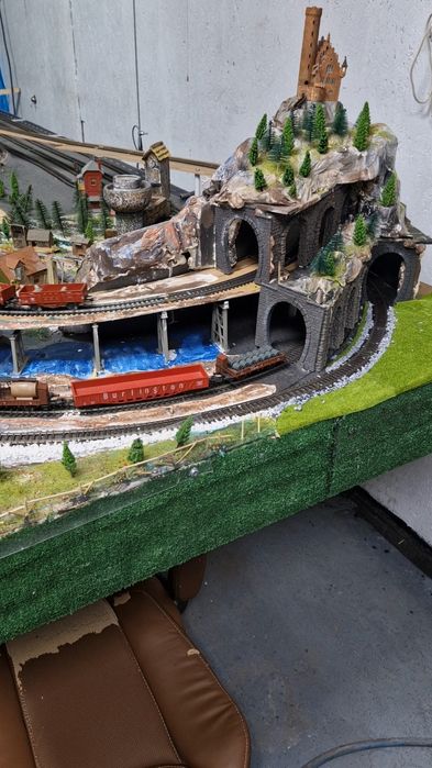 Trenuleț electric ho cu diorama