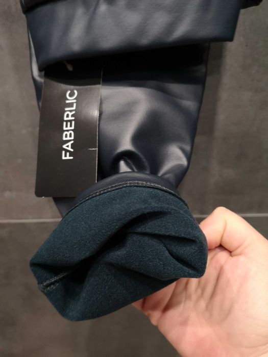 Комплекти от Клин от екокожа и Поло от релефен трикотаж с къс ръкав