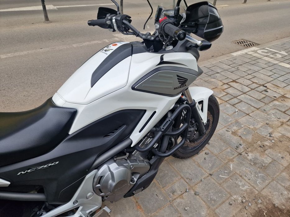 Nu e negociabil: HONDA NC700X 2012 DCT cu topcase si cutii laterale