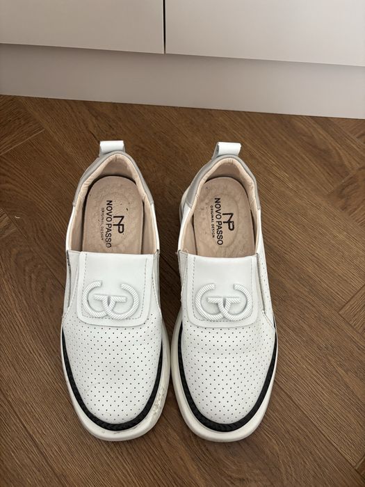 Продам качественную женскую обувь размер 36