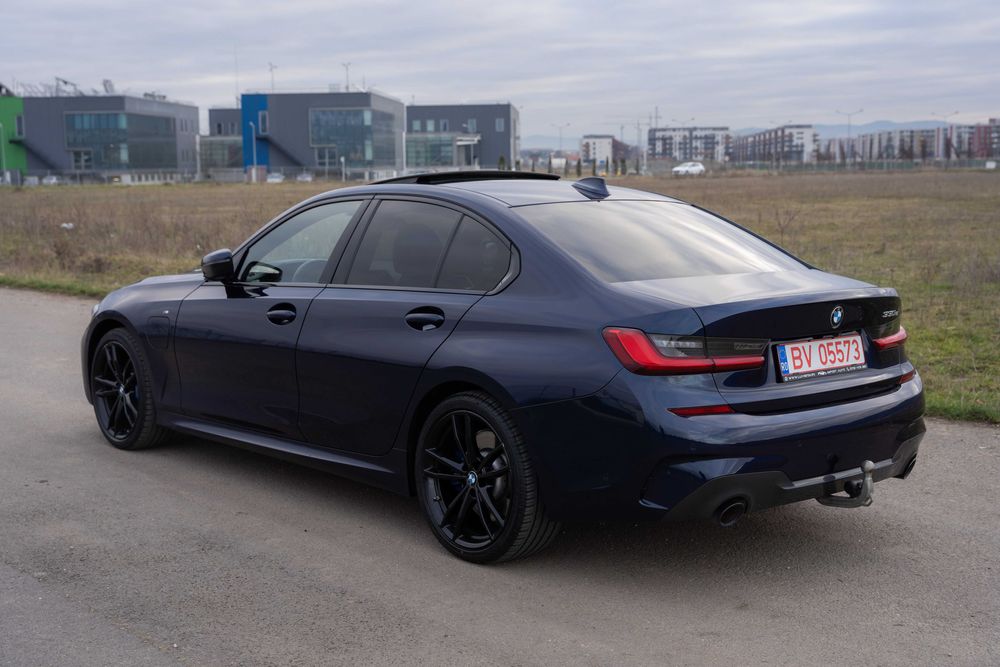 BMW Seria 3 330e G20 M-Sport Laser Trapa Frane M Distronic R19 292cp