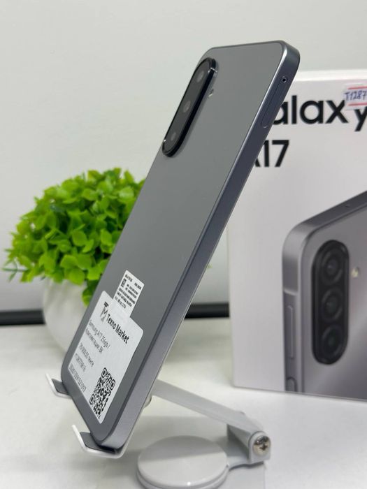 Samsung A17 256gb /