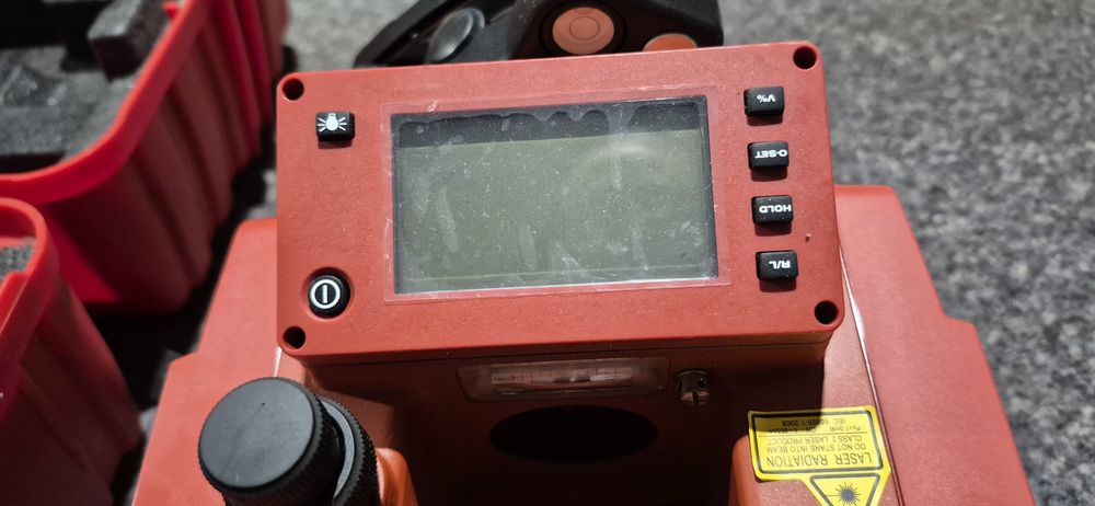 Hilti nivela optica, teodolit.
