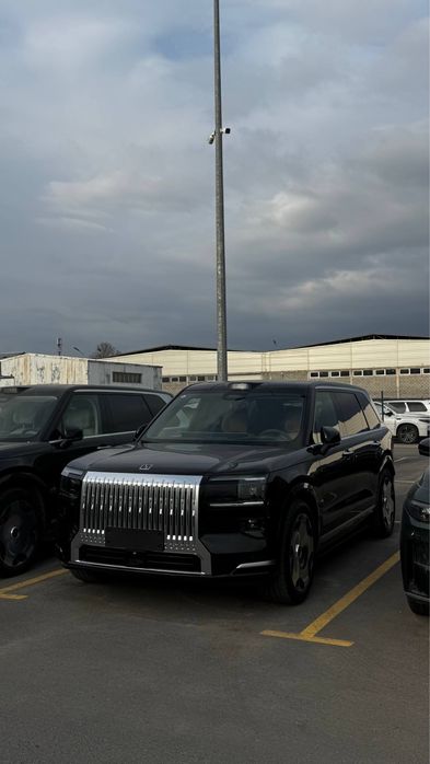 Zeekr X9 oq salon full