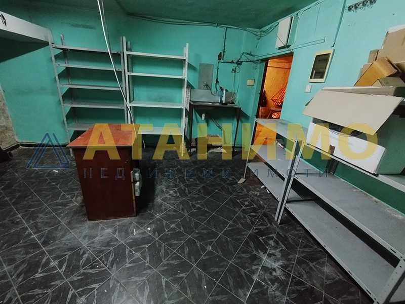 Дава се под наем Склад в София, Център - 17 кв.м за 178.5 € - Снимка #1