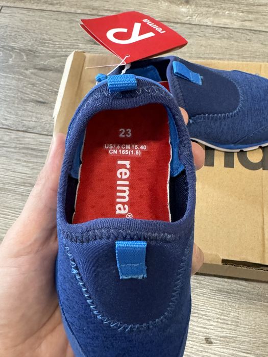 новые кроссовки рейма