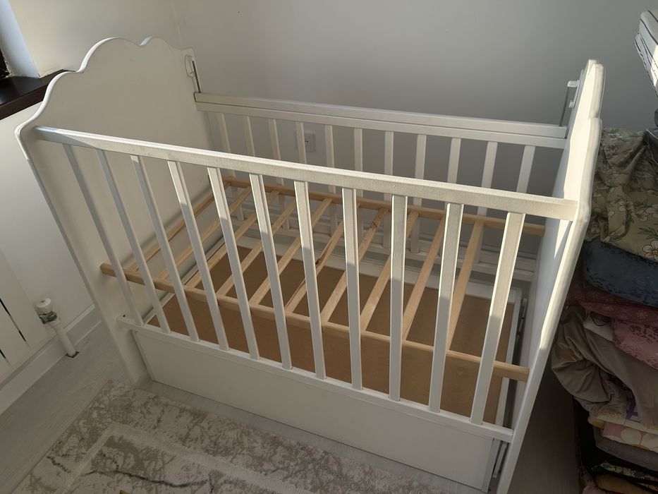 Детская  кроватка