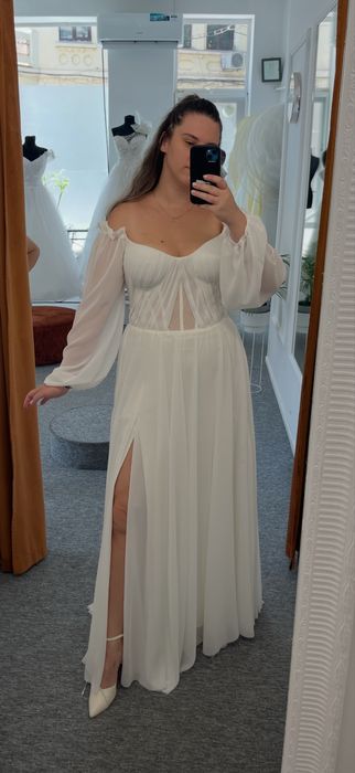 Rochie mireasa eleganta stil A-line