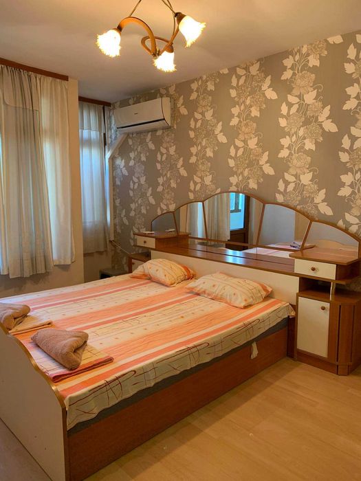 Дава се под наем Тристаен апартамент в Бургас, Възраждане - 70 кв.м за 459 € - Снимка #4