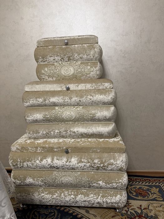 Продам комплект сундуков. Срочно!