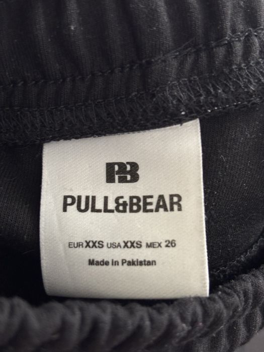 Vand pantaloni PULL&BEAR 14-15 ani, ca noi!