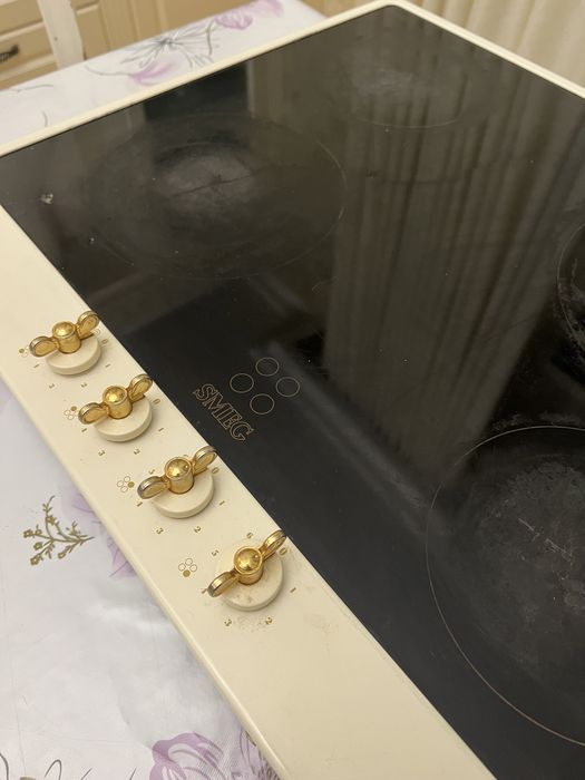 Электрическая плита Smeg