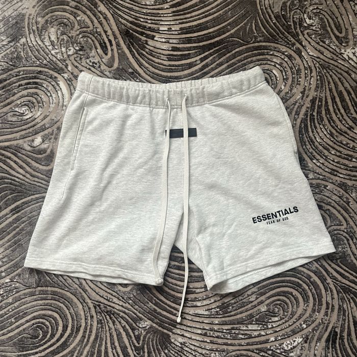 Pantaloni scurti essentials