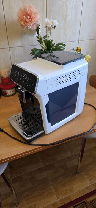 Vand espressor automat Philips EP3243/50