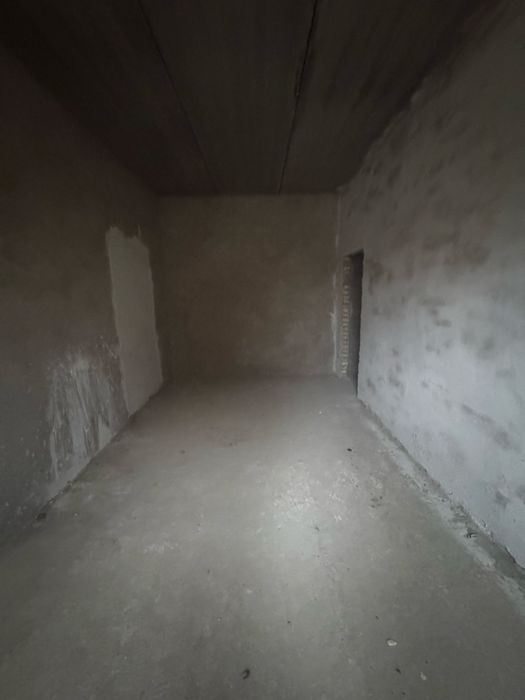 2 xonalik 1-qavat karobka sotiladi