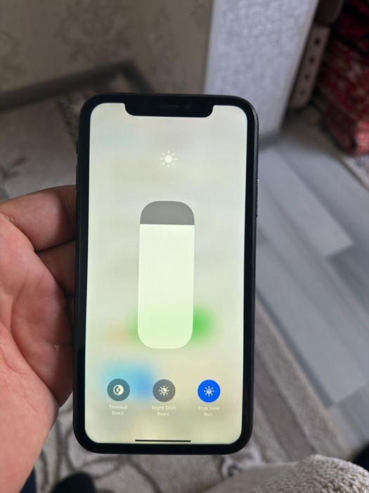 Iphone XR Ёмкост 76 все работаеть что есть
