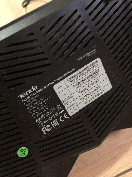 Router Tenda AC1200