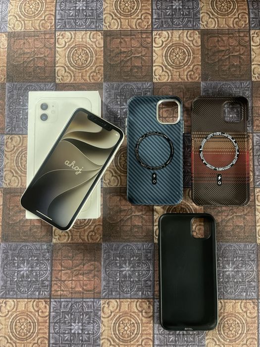 Продам Apple iPhone 11 128Gb Белый