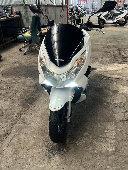 Мотоцикл HONDA PCX