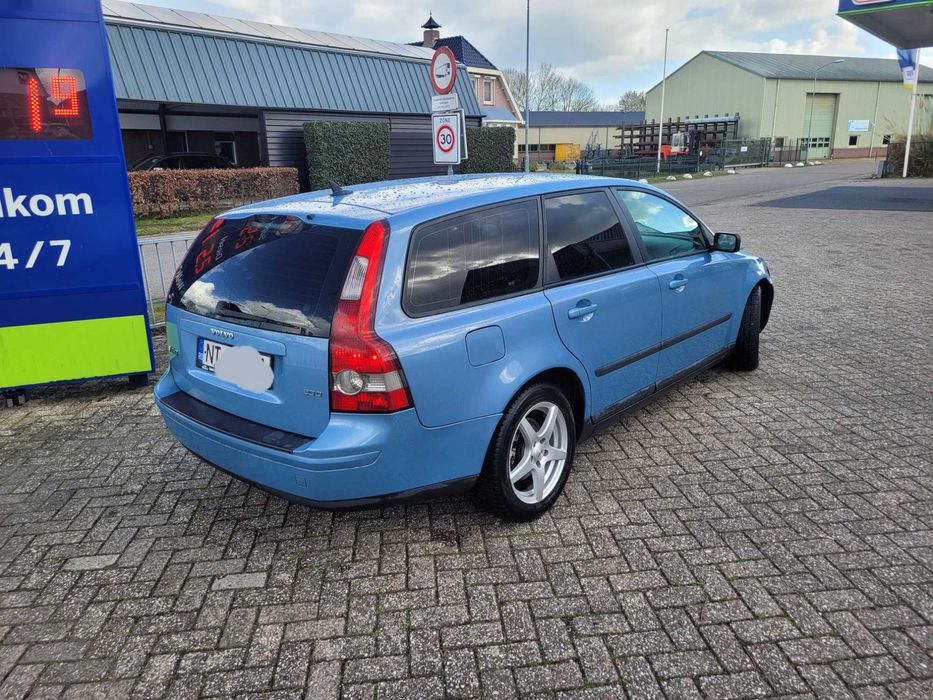 volvo v 50 2.0 l diesel