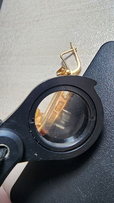 Серьги ссср 583 с якутскими брильянтами. 3.2 мл каждый.