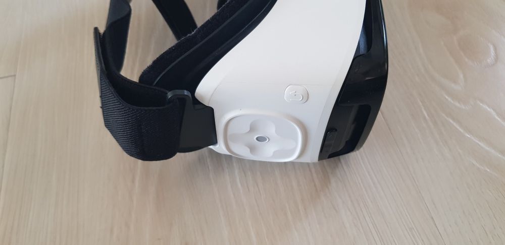 Samsung gear vr SM-R322