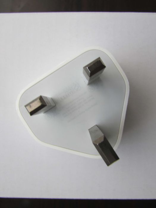 Apple Оригинално английско зарядно без преходник