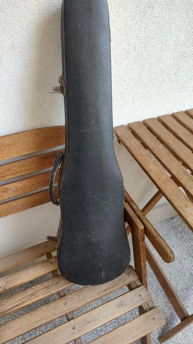 Продавам майсторска цигулка